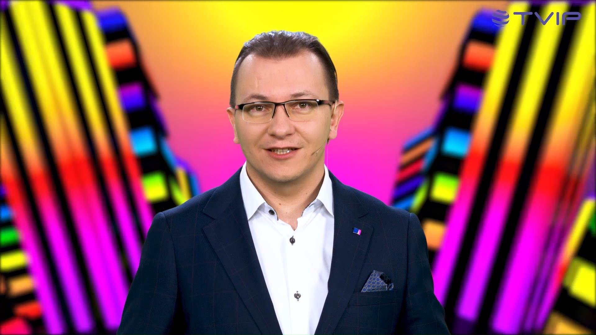 AVIVA: Jak włączyć wideo do edukacji pracowników?